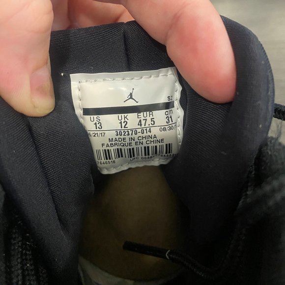 Black Air Jordan Retro 9 with Red accents - Picture 5 of 6